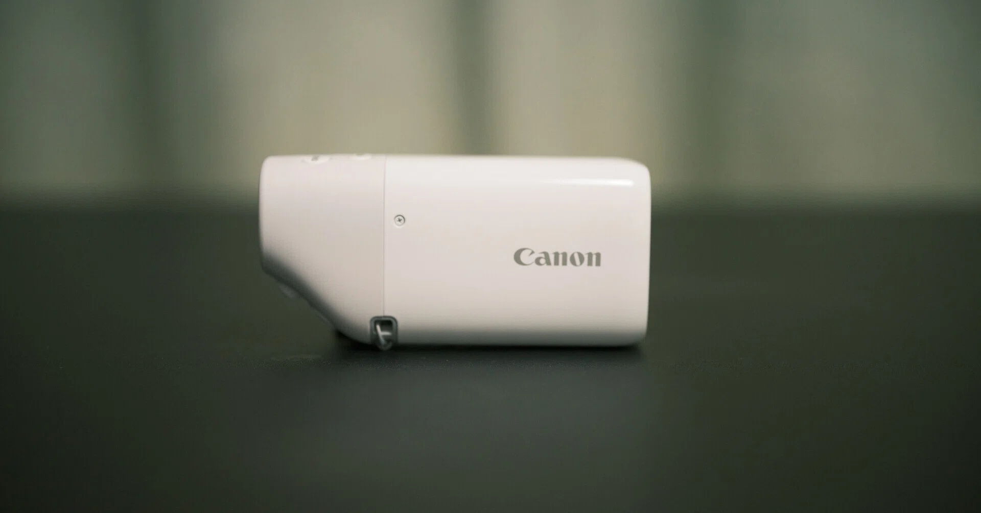 Canon Power Shot ZOOM ホワイト 白本体 ⚠️説明欄必読 レビュー】ポケッタブル超望遠 Canon PowerShot ZOOM｜プラナリア