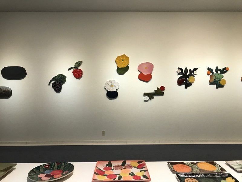 石本藤雄展 マリメッコの花から陶の実へ を観に青山スパイラルへ Mariko Sueoka Note