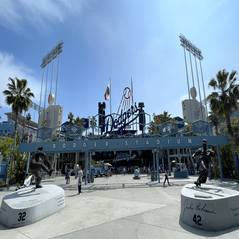 大谷翔平選手を応援に行く前に】知っておきたいドジャーススタジアム