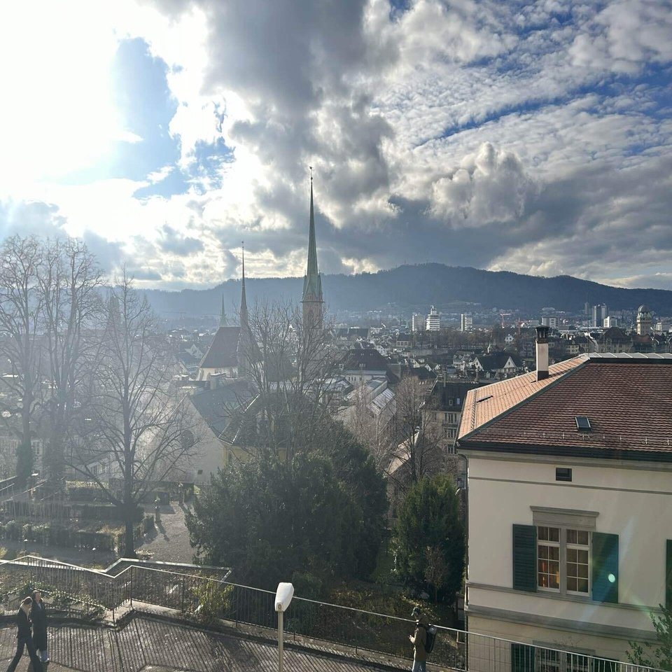 アインシュタインが卒業した欧州トップクラスのチューリッヒ工科大学の学食を堪能｜海外ねき｜🇨🇭