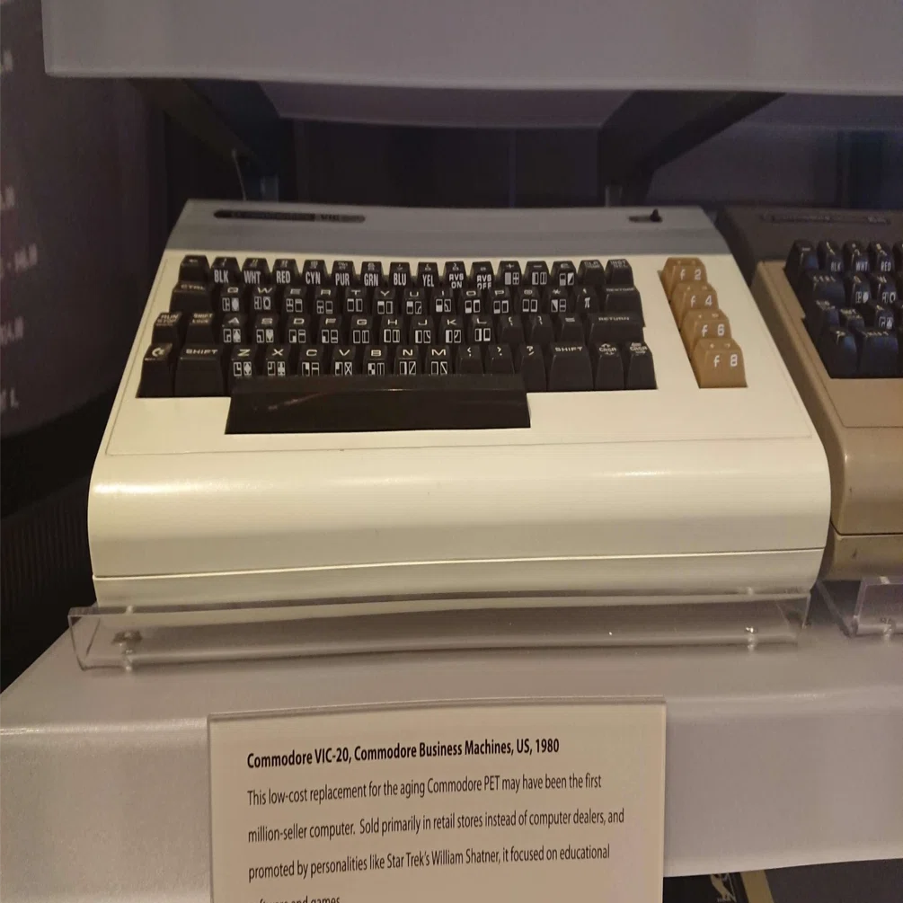 VIC-1001のキーボードと文字コード｜kzn