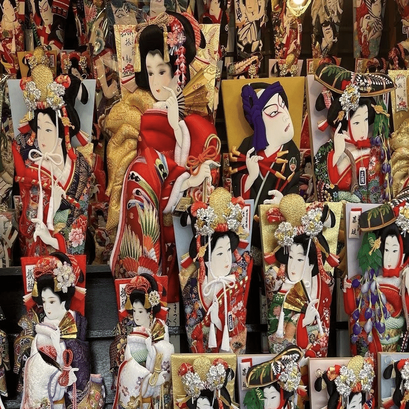 浅草寺で羽子板市が開催！（12/17〜19）｜上野案内所