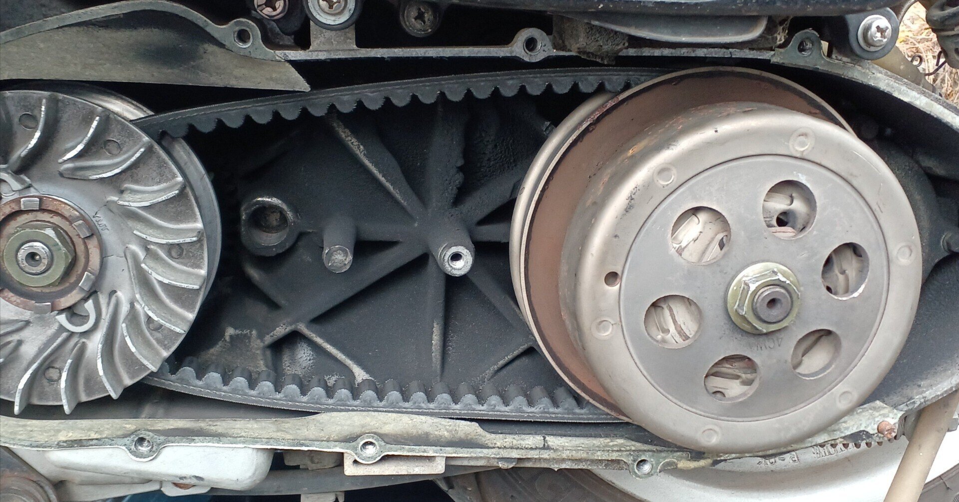 マジェスティ125Fi  エンジン良好 マジェスティ125Fi 2023#72 駆動系交換｜市井一人