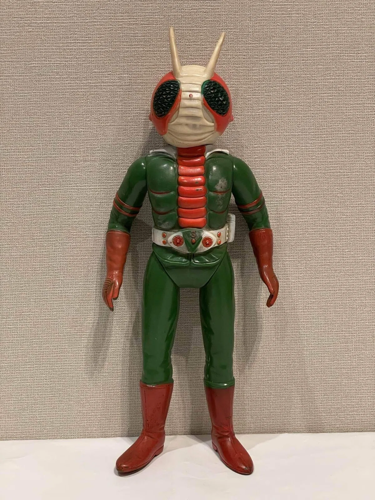 背中にバンダイ旧刻印有 秘密戦隊 ゴレンジャー アカレンジャー 当時物 