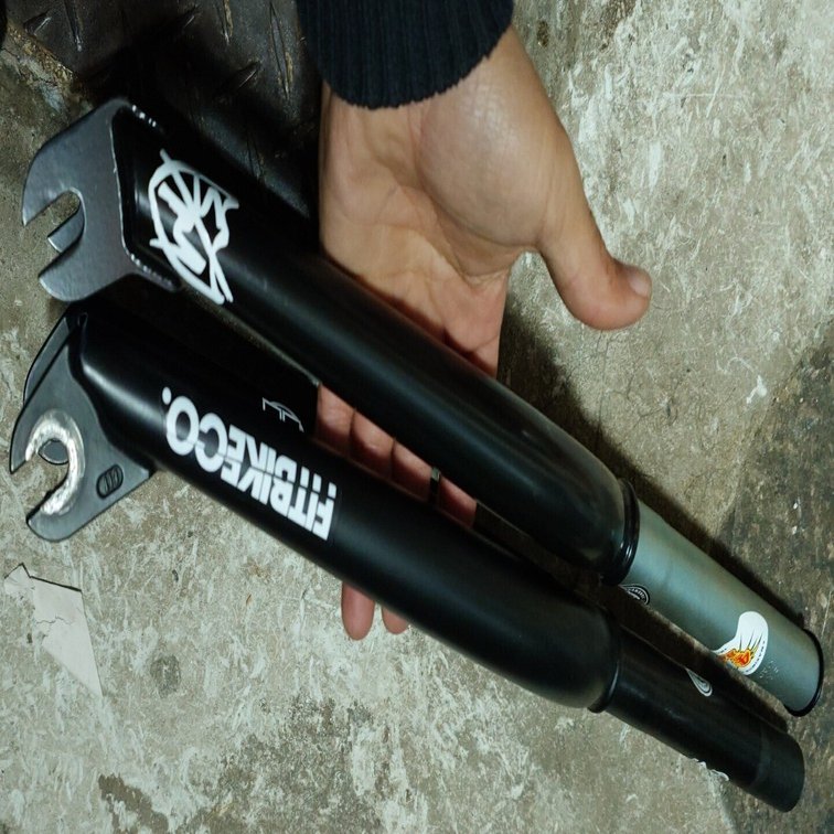 BMX ショートオフセットフォークと新しい靴。｜AngelicaNigo