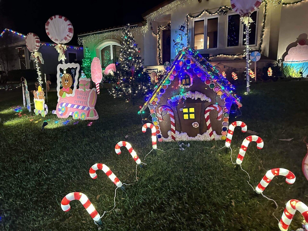 Torrance,CAでクリスマスハウスツアー🎄｜Aiida(アイーダ)