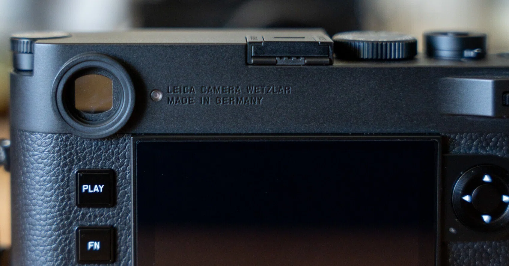 最終値下げ【希少】ライカ M10-D 即納可 おまけ多数 LEICA - 最終値下げ【希少】ライカ M10-D 即納可 おまけ多数の通販 by