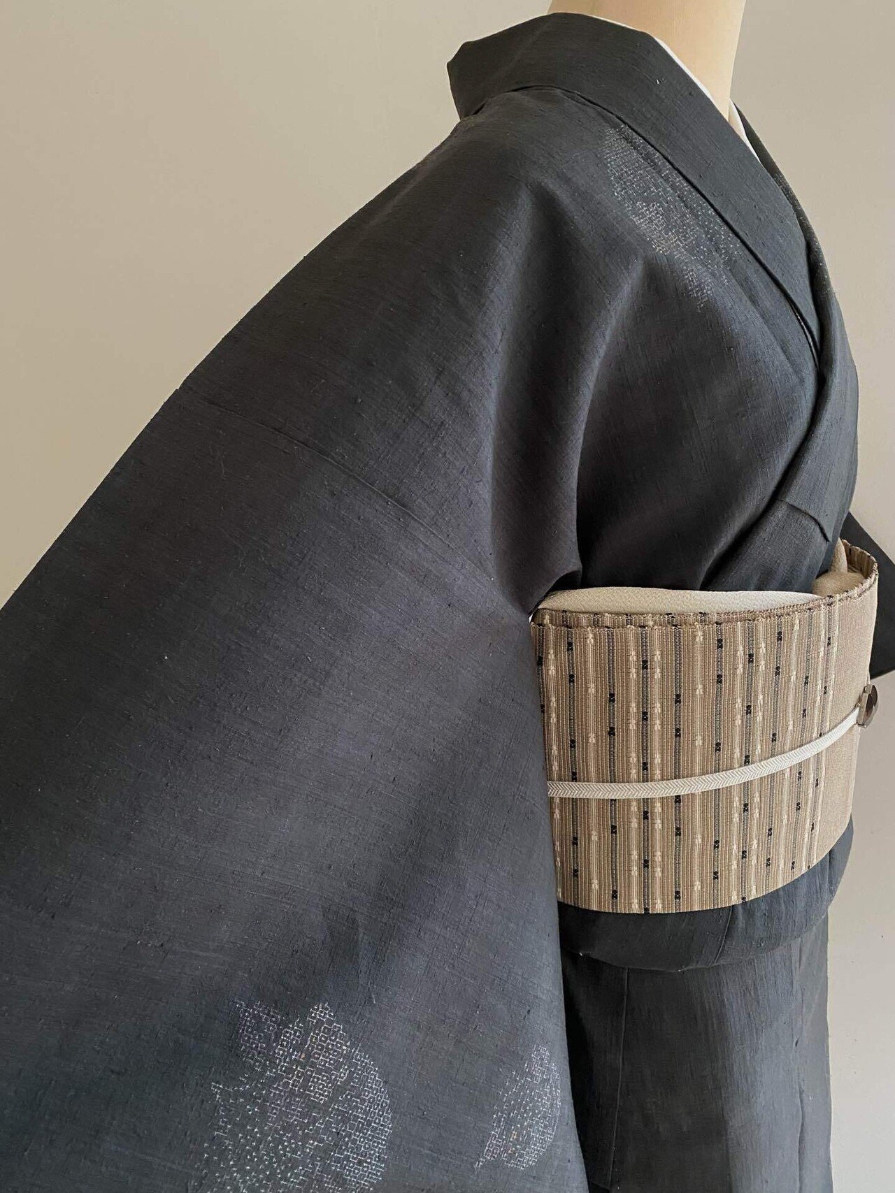 百亀甲飛び柄本結城紬着物｜夢吉きもの