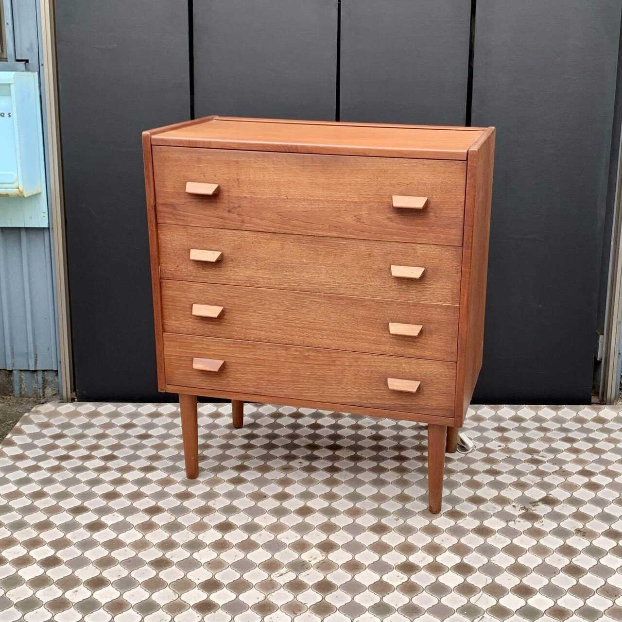 北欧ヴィンテージ ドレッシングチェスト/鏡台/デンマーク P2 入荷