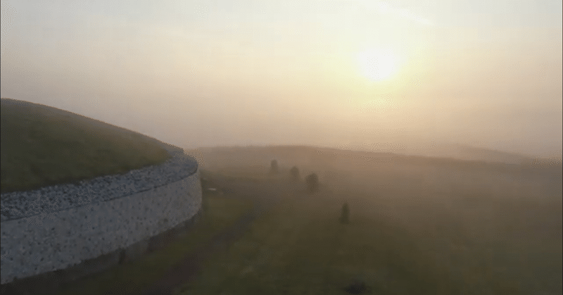 冬至の魔法: アイルランドの神秘的な巨石時代の遺産、ニューグレンジ