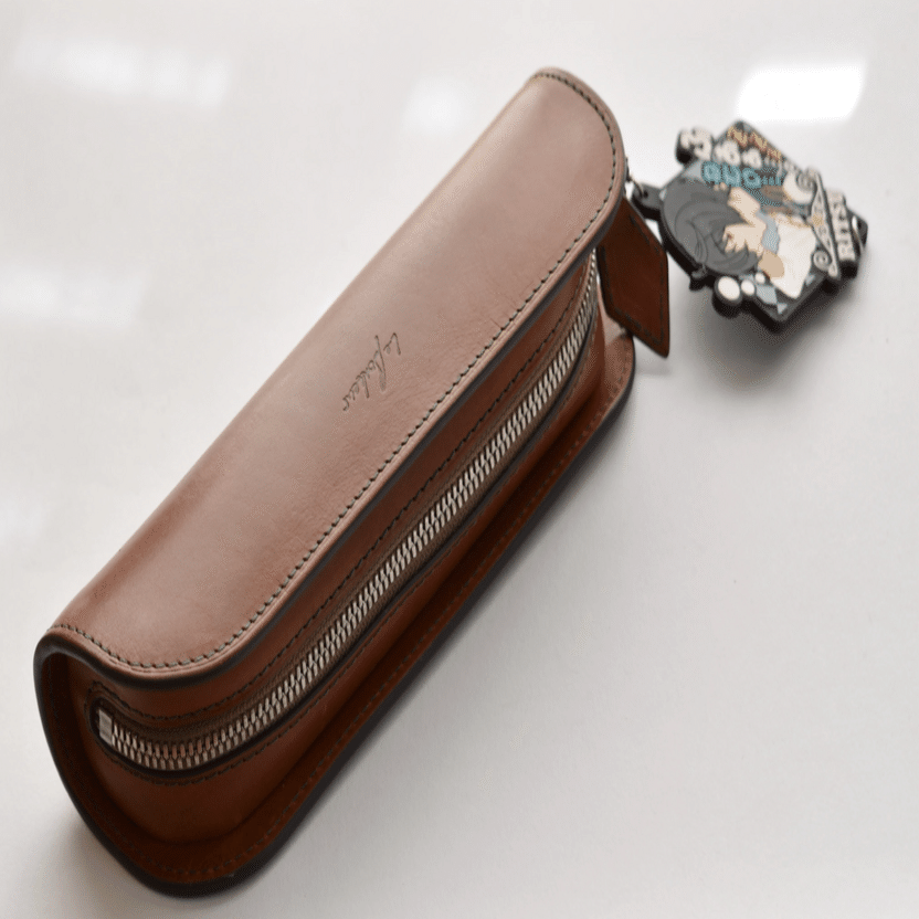 デブ・ペンケースⅠ｜歌唱