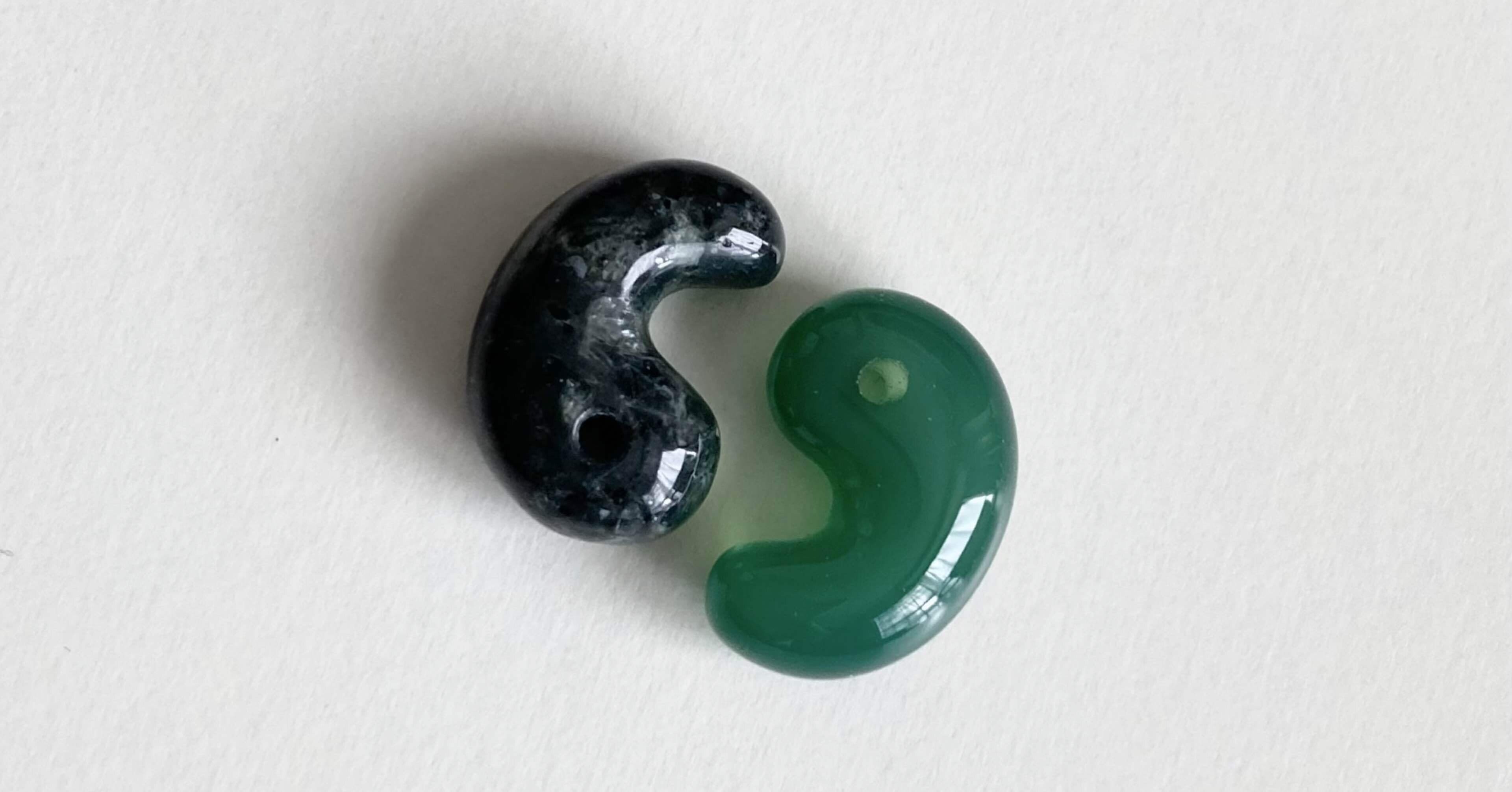 出雲で買った勾玉｜mint ✳国内の出雲めのう【碧玉】の最高峰