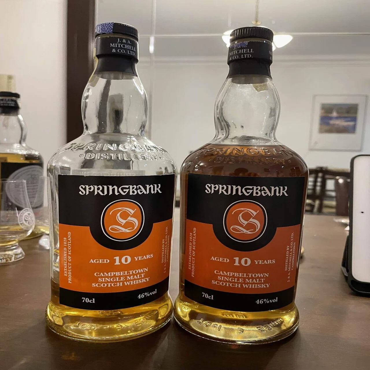 スプリングバンク10年/ヘーゼルバーン10年 ロット飲み比べ｜Joe
