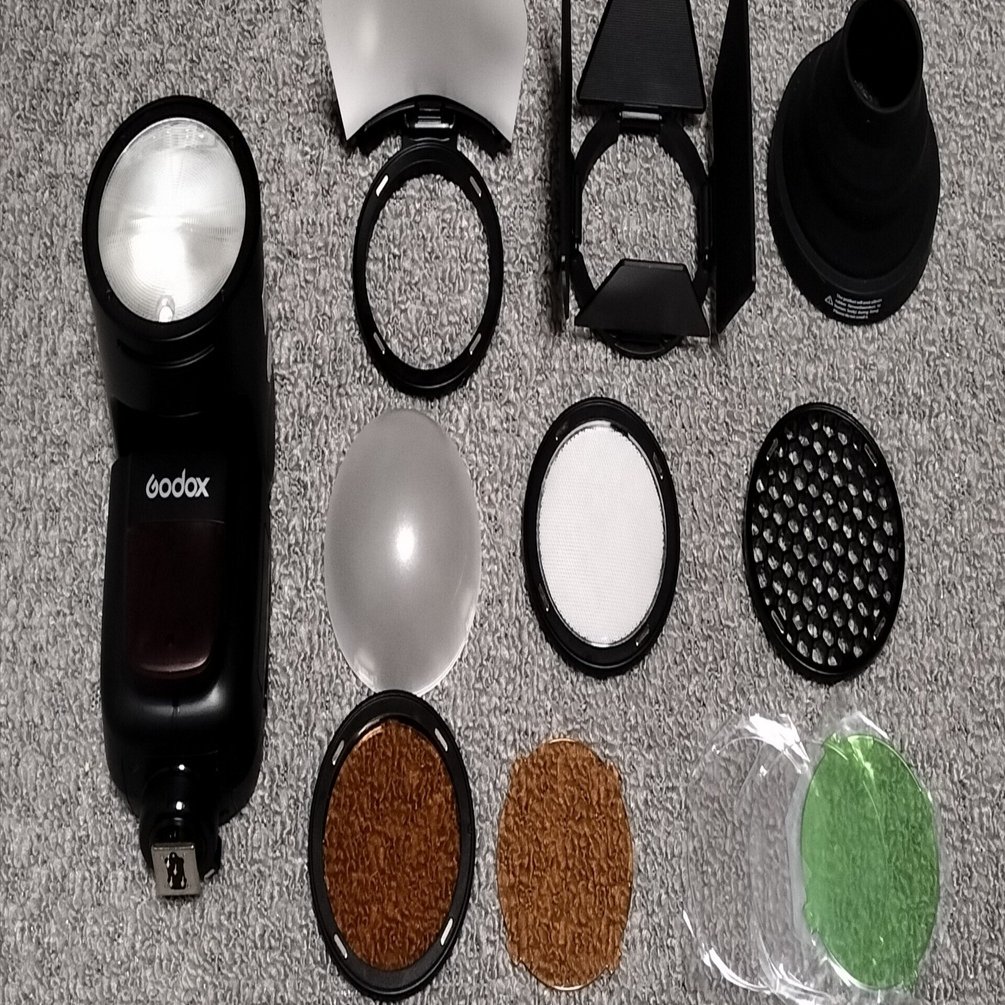 GODOX V1 クリップオンストロボの良い所 もう純正には戻れません