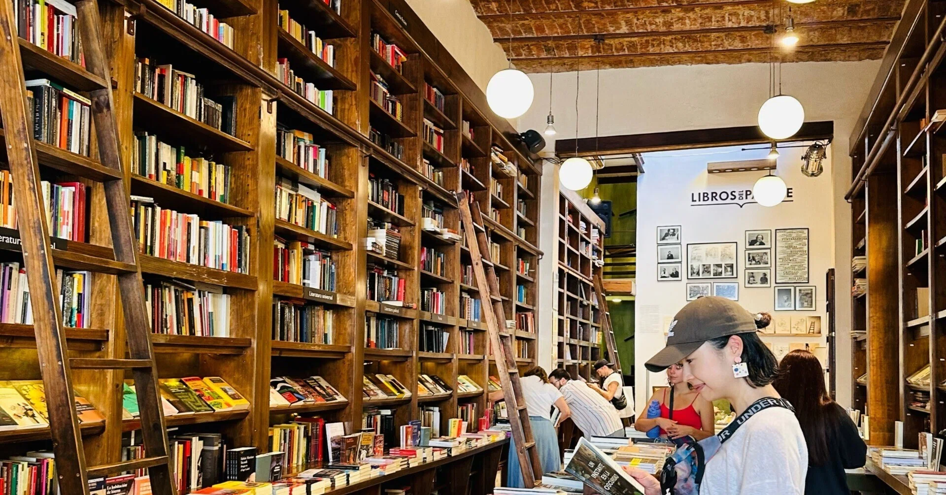 まるで映画のような、ブエノスアイレスの本屋さん｜佐々木はる菜