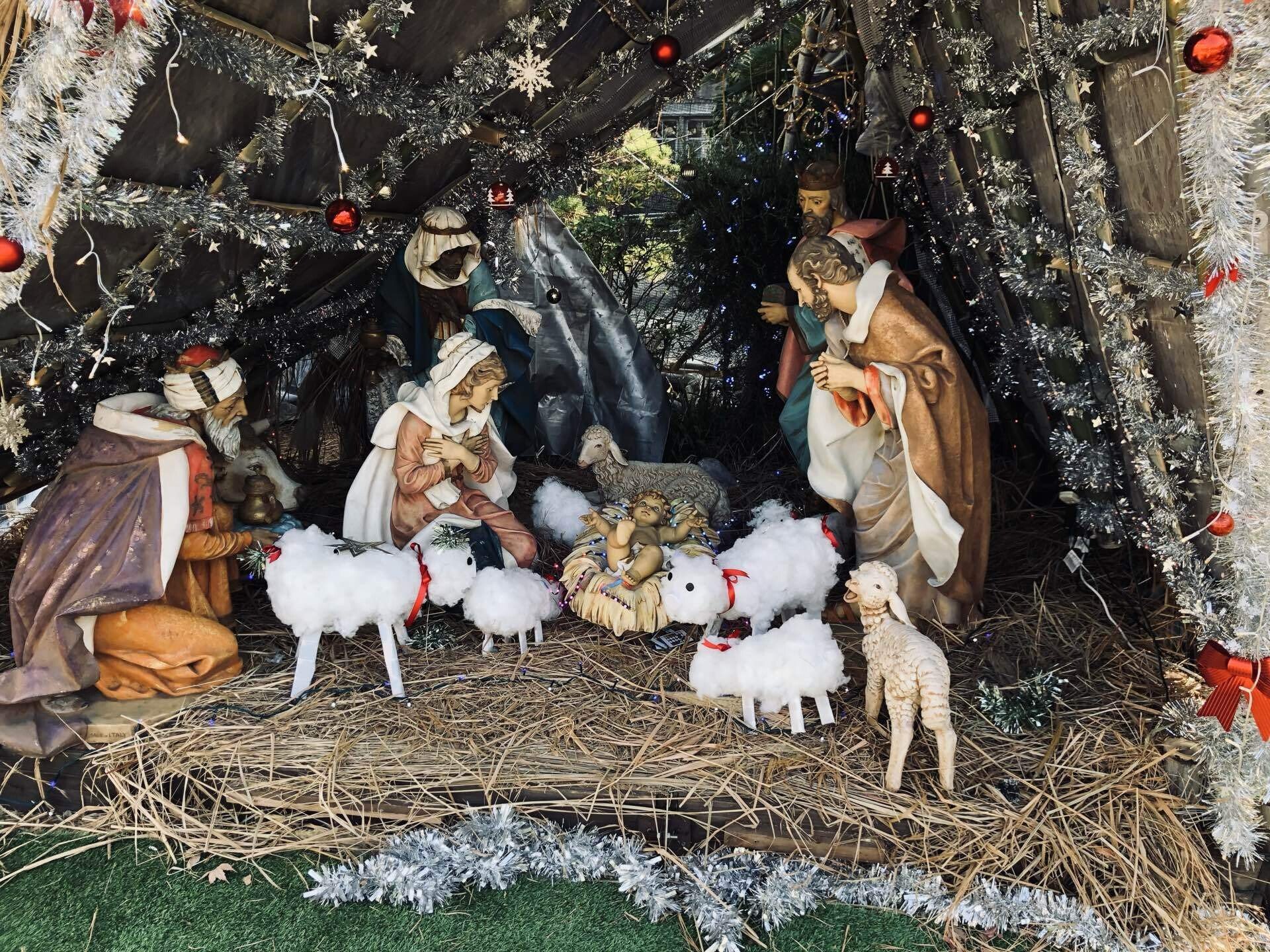 聖家族プレゼピオ（馬小屋付き） キリスト降誕 クリスマス イエス・キリスト生誕 クリスマスのプレゼピオ｜写真｜星の汀 / ほしのみぎわ