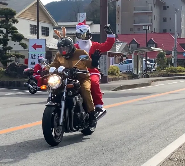 Happyを届けるサンタツーリング｜奥本雅史/二輪ライディングアドバイザー