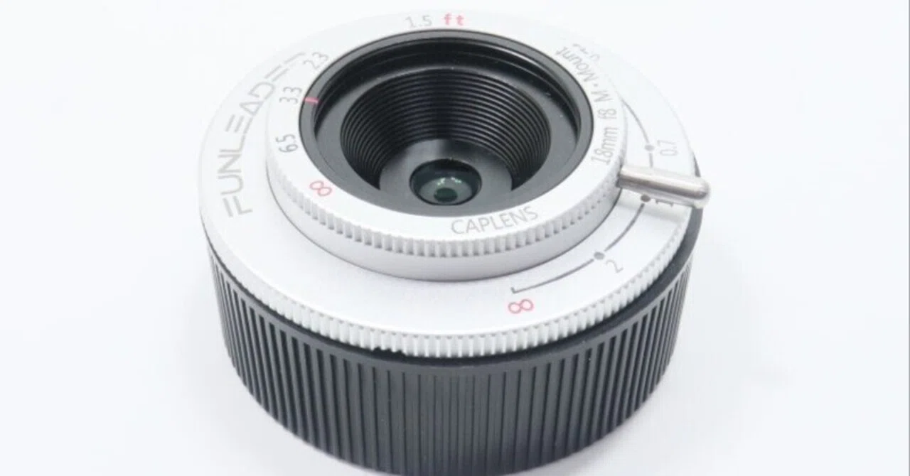 Sigma fp モノクローム専用機＋レンズセット monochrome SIGMA fpを単焦点レンズ搭載のコンデジ風に使う｜愛野美奈子