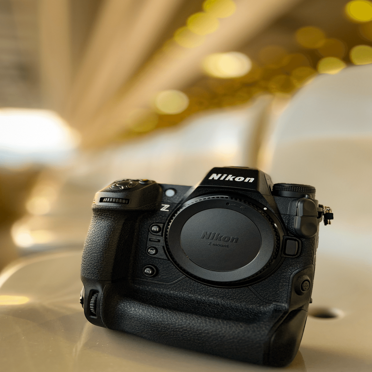 ニコンd60とレンズをセットで、シャッター数はわずか2736枚です。 ニコンd60とレンズをセットで、シャッター数はわずか2736枚です。 比較