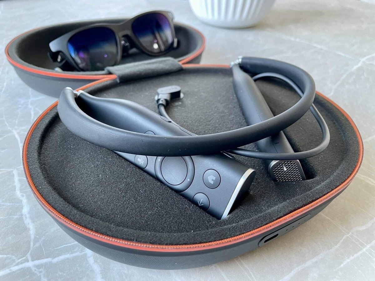 VITURE One と ネックバンドの組み合わせで家事をしながら動画をみよう  