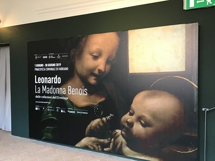エルミタージュ美術館所蔵の「ブノワの聖母」がマルケ州の街ファブリアーノで1ヶ月間だけ展示されていました。