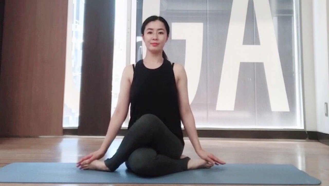 腰痛に 仙腸関節まわりをストレッチ Mayu Yogainstructor Note