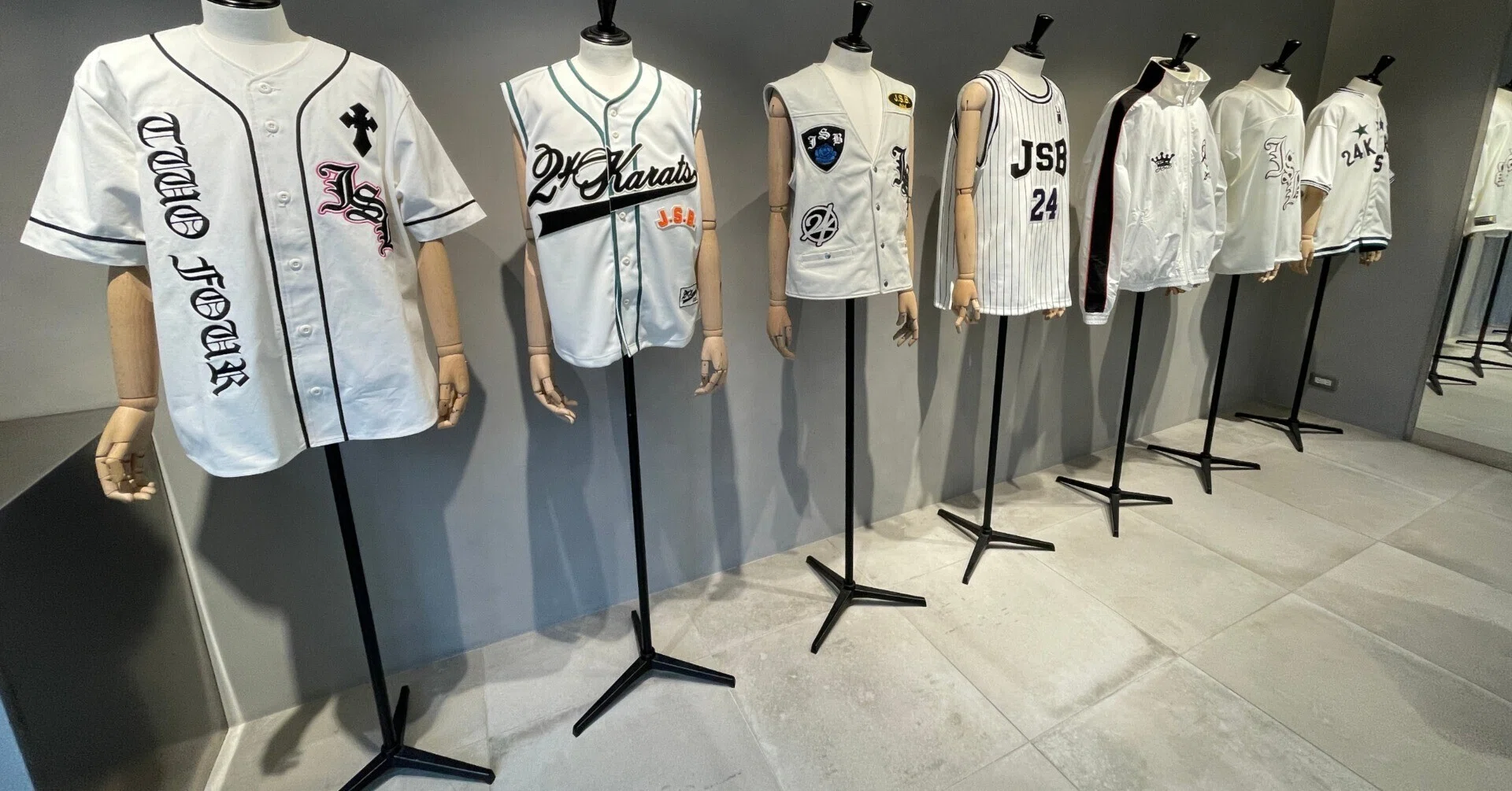 【新品未使用】24KARATS × JSB LAND NAOTO 受注品 M 2023年買ってよかったもの｜針山