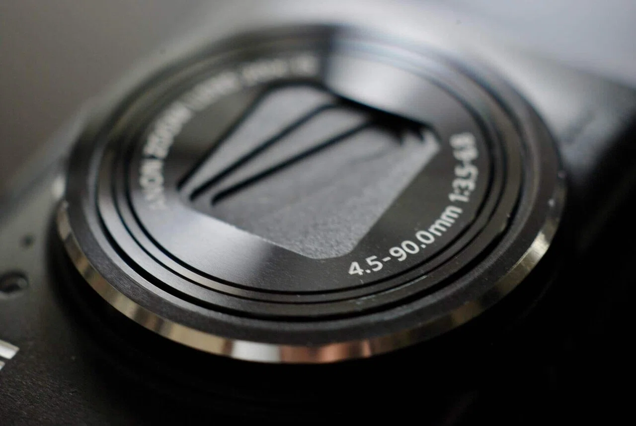 今年最後の買い物〜Micro Nikkor Auto 55mm F3.5｜元田中マロ
