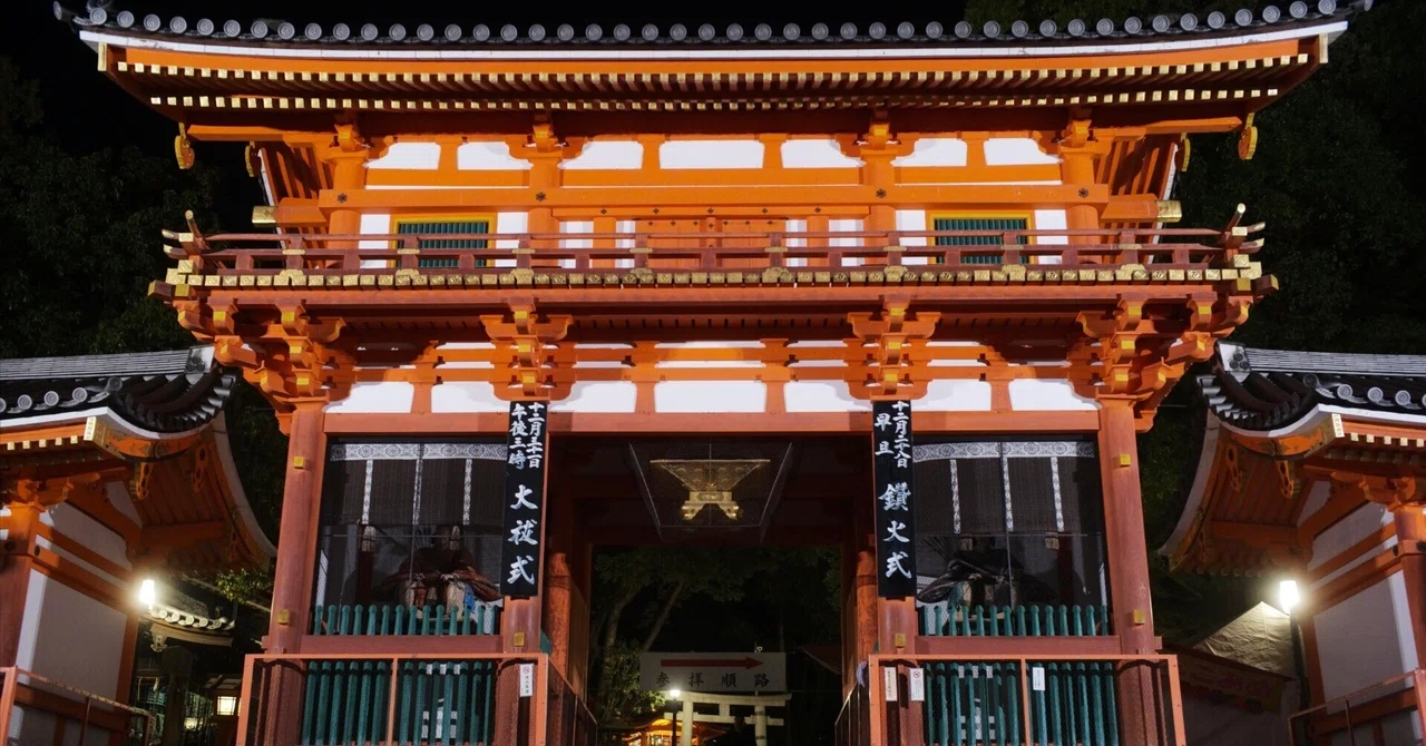 ライカを持ち薄暮の京都祇園を歩く｜太郎さん