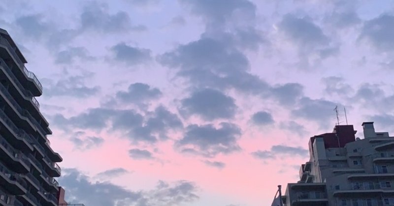 トウキョウの朝の空の色と狭さ さうす Note トウキョウの朝の空の色と狭さ さうす Note