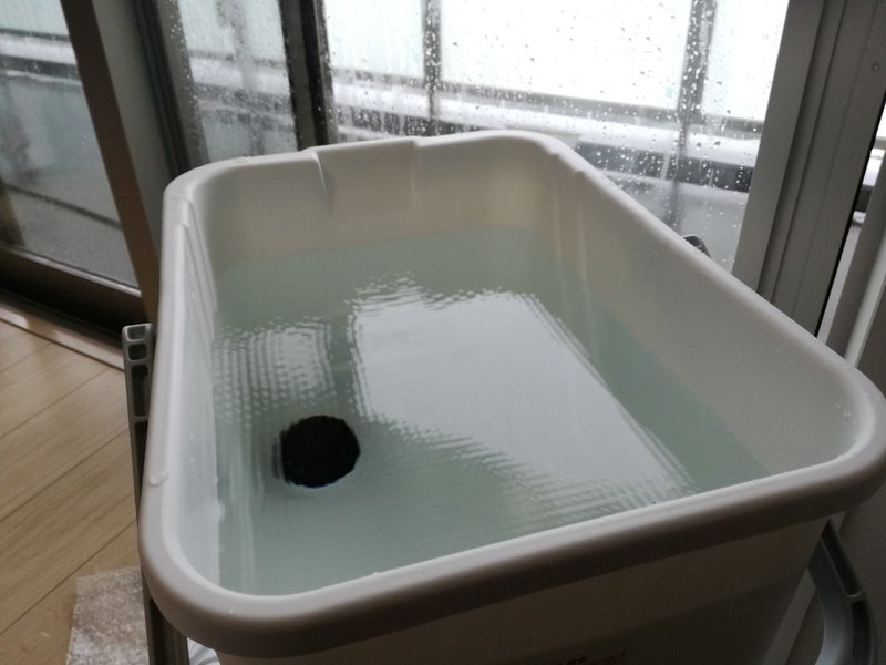 6年越しのベランダ掃除 高圧洗浄機の威力と音 タンク式高圧洗浄機を買ってみた 僕はただいま出張中 Sora Note 6年越しのベランダ掃除 高圧洗浄機の威力と音 タンク式高圧洗浄機を買ってみた 僕はただいま出張中 Sora Note