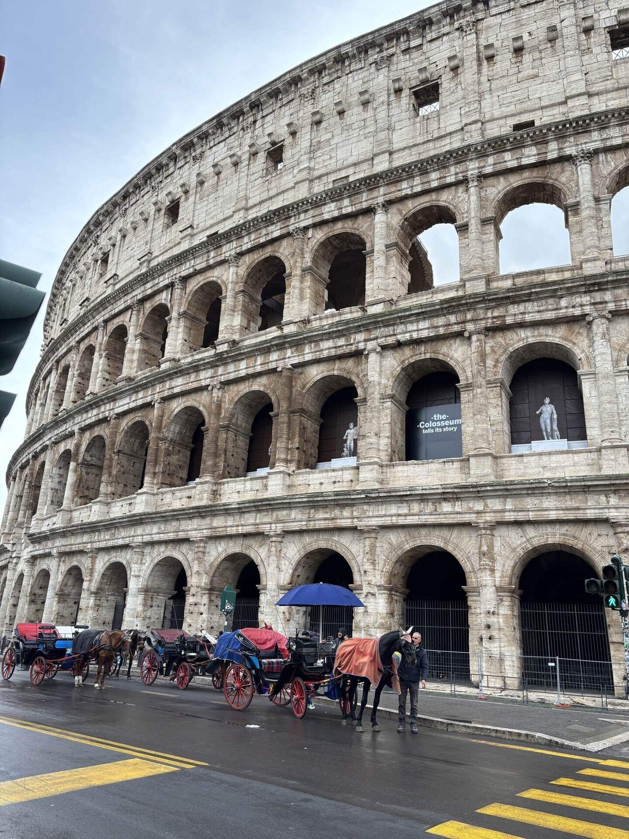 イタリア🇮🇹旅行】7日目①コロッセオ約2000年前の巨大建造物｜Lucydog