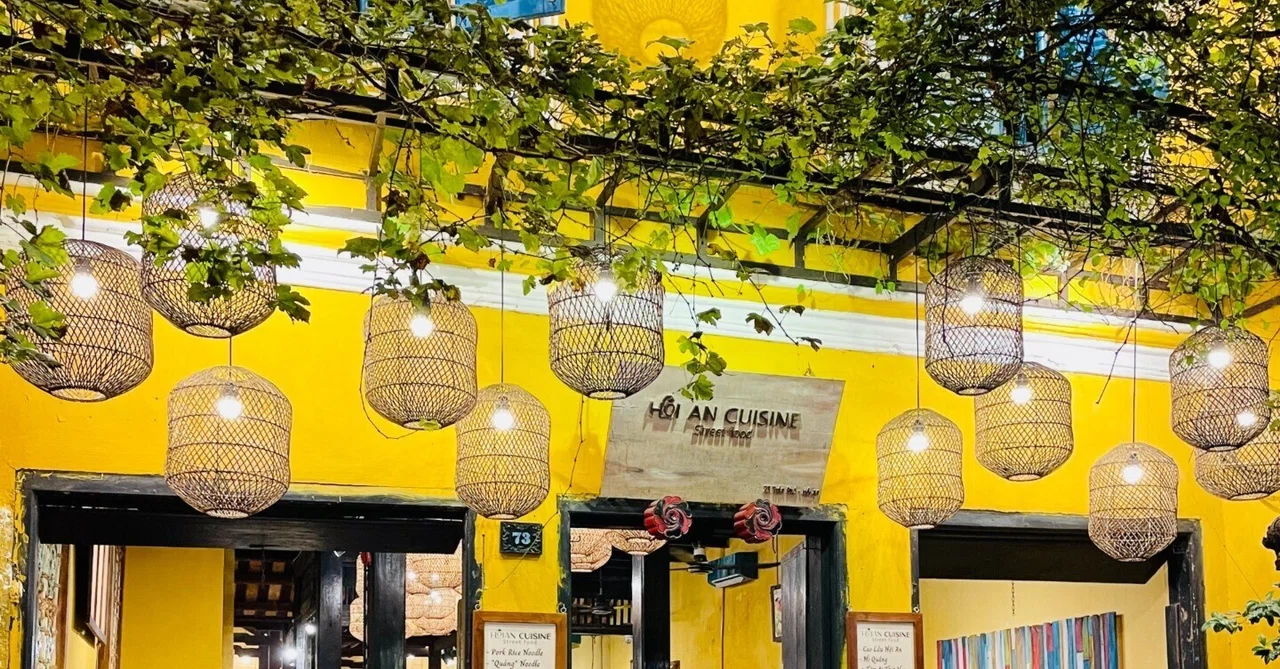 ベトナム、ホイアンの素敵なカフェ紹介。ベトナム弾丸旅-7-｜ベトナム料理ChaoCafe キッチンカー