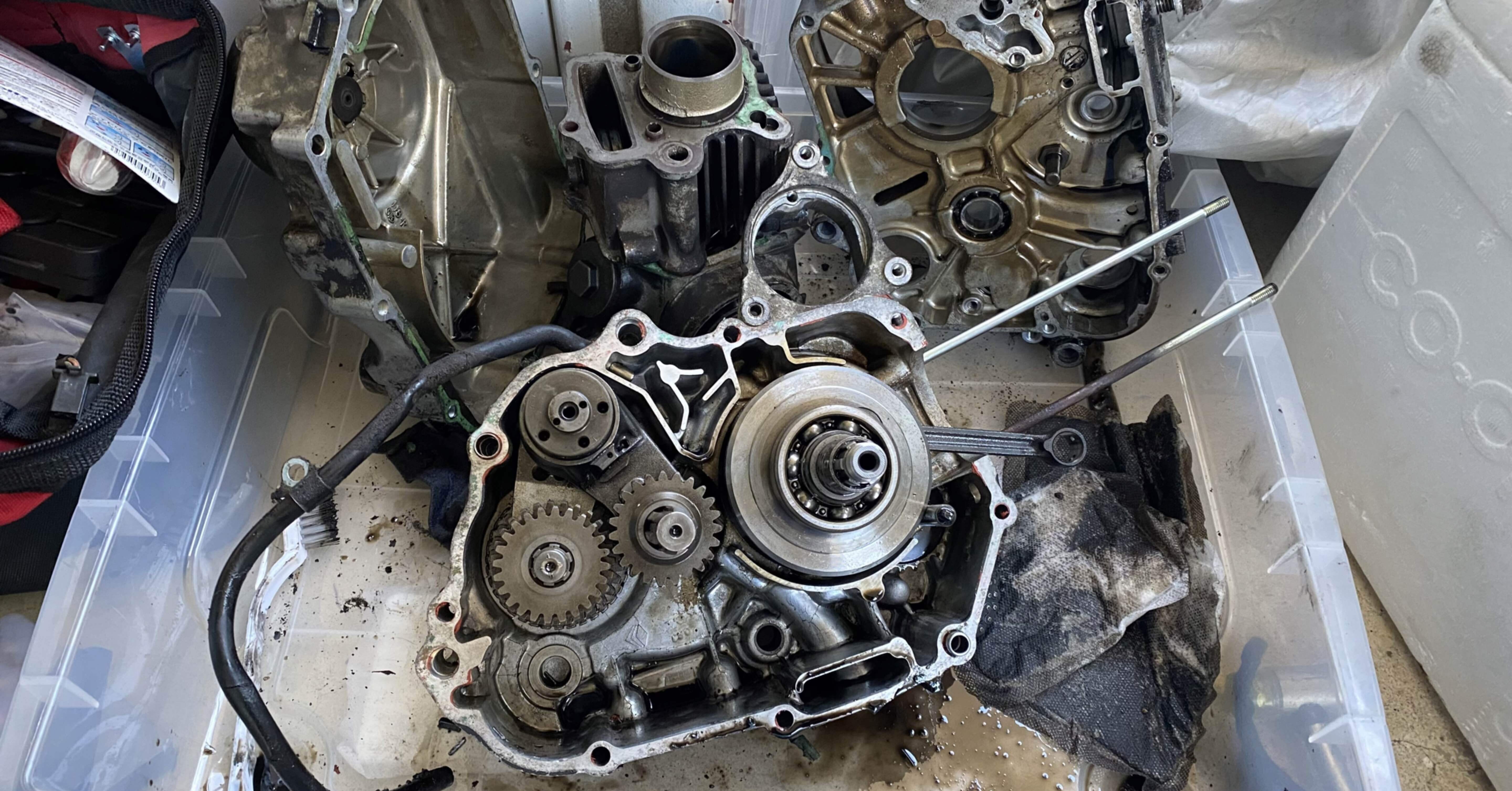 リカリメさん専用　マグナ50エンジン リカリメさん専用 マグナ50エンジン モンキーにセル付のマグナ50