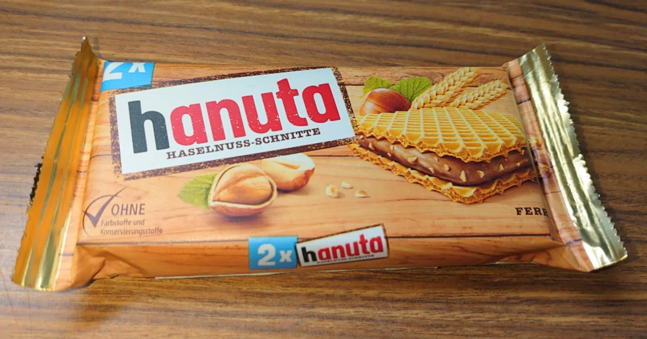 雑記: 他愛無いもの #2 | 欧州のお菓子(Hanuta/ハヌタ)｜Mondgiro