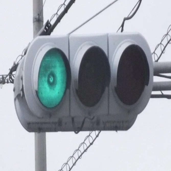 常陸大宮市下町「上町東」で撮影したオール信号電材厚型多眼レンズ