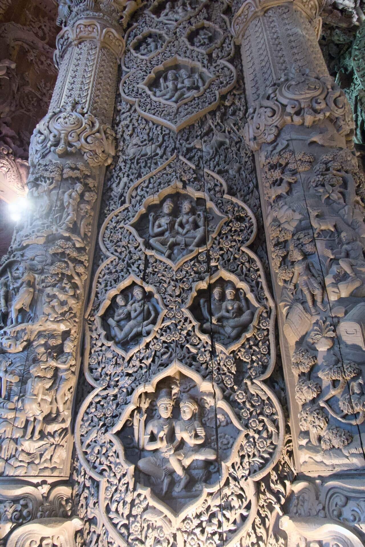 タイ旅2023 #24】タイ版サグラダ・ファミリア｜さざなみあやめ