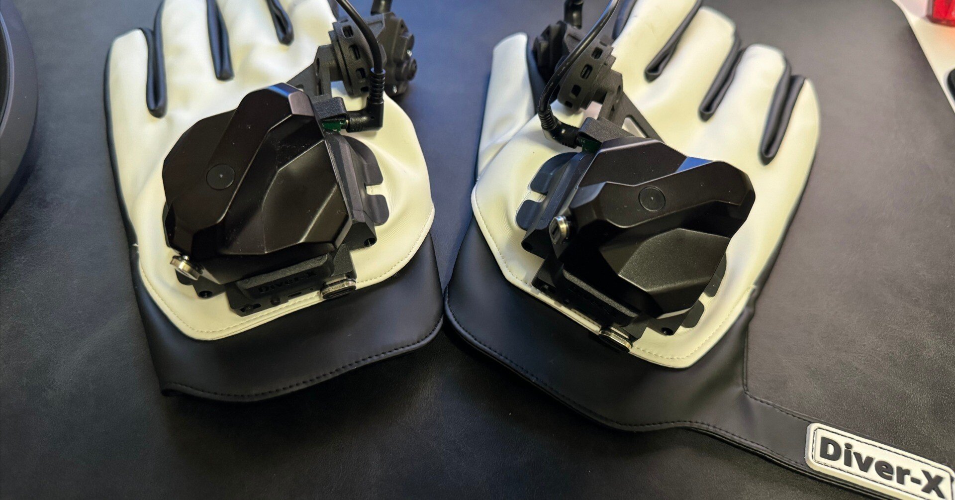 PR]ResoniteのVR空間でContactGlove＋Magnetra使った感想や設定等｜e1ght3