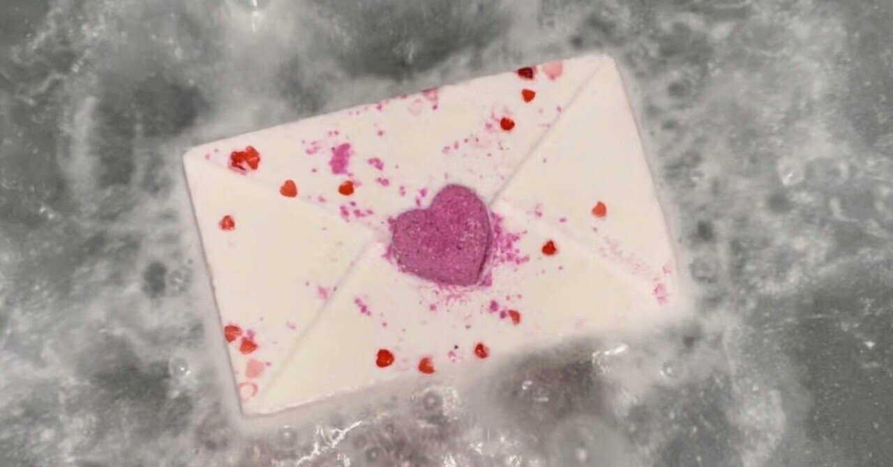 ♥kana様♥ 有馬かな】【推しの子】 ハート型ホログラム缶バッジ