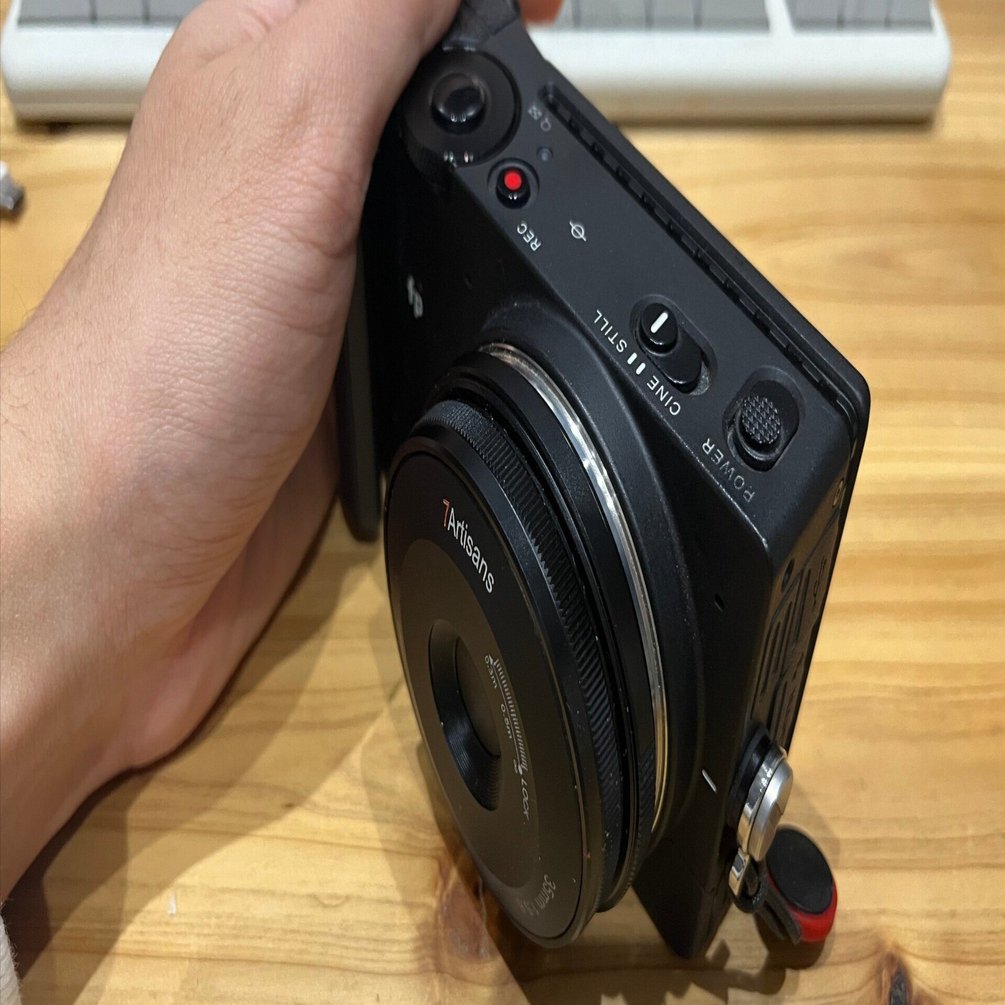 限界独身オタク男性が色々なものを捨ててSIGMA fpを本当のポケッタブル