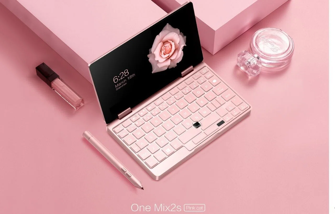 旅の相棒に最高！ コンパクトかつ驚異的に高性能な One-Netbook OneMix