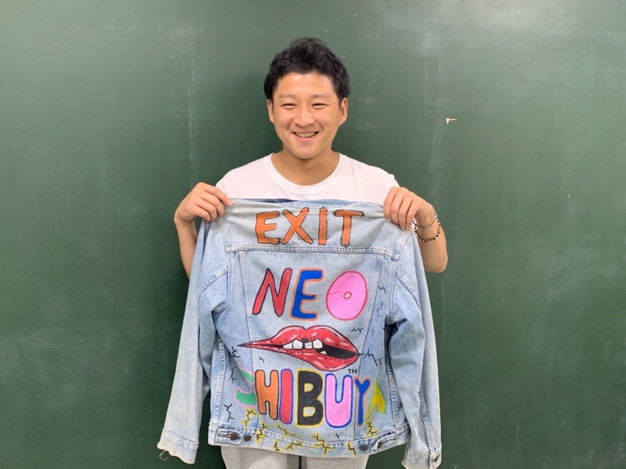 Exitの衣装を手掛ける リメイクアーティストryutaさんを取材 深月あかり Note