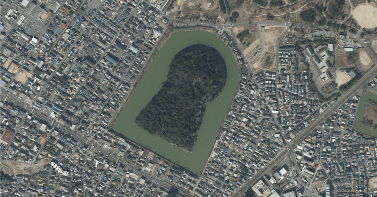 信頼も厚い 航空写真で古墳を鑑賞する（巨大古墳と色々な形の古墳編）｜ぷかぷか 文化、民俗