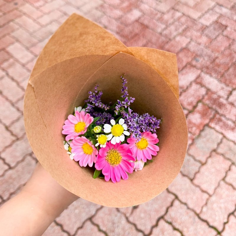 仕事場に 花を飾ろう くりたまき Note 仕事場に 花を飾ろう くりたまき Note