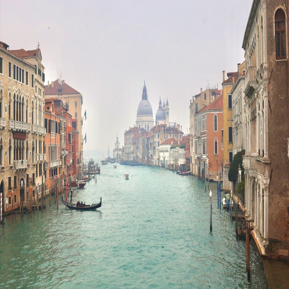 運河のある街 ヨーロッパ旅行 9]🇮🇹水の都でエメラルドブルーに浸る｜こと