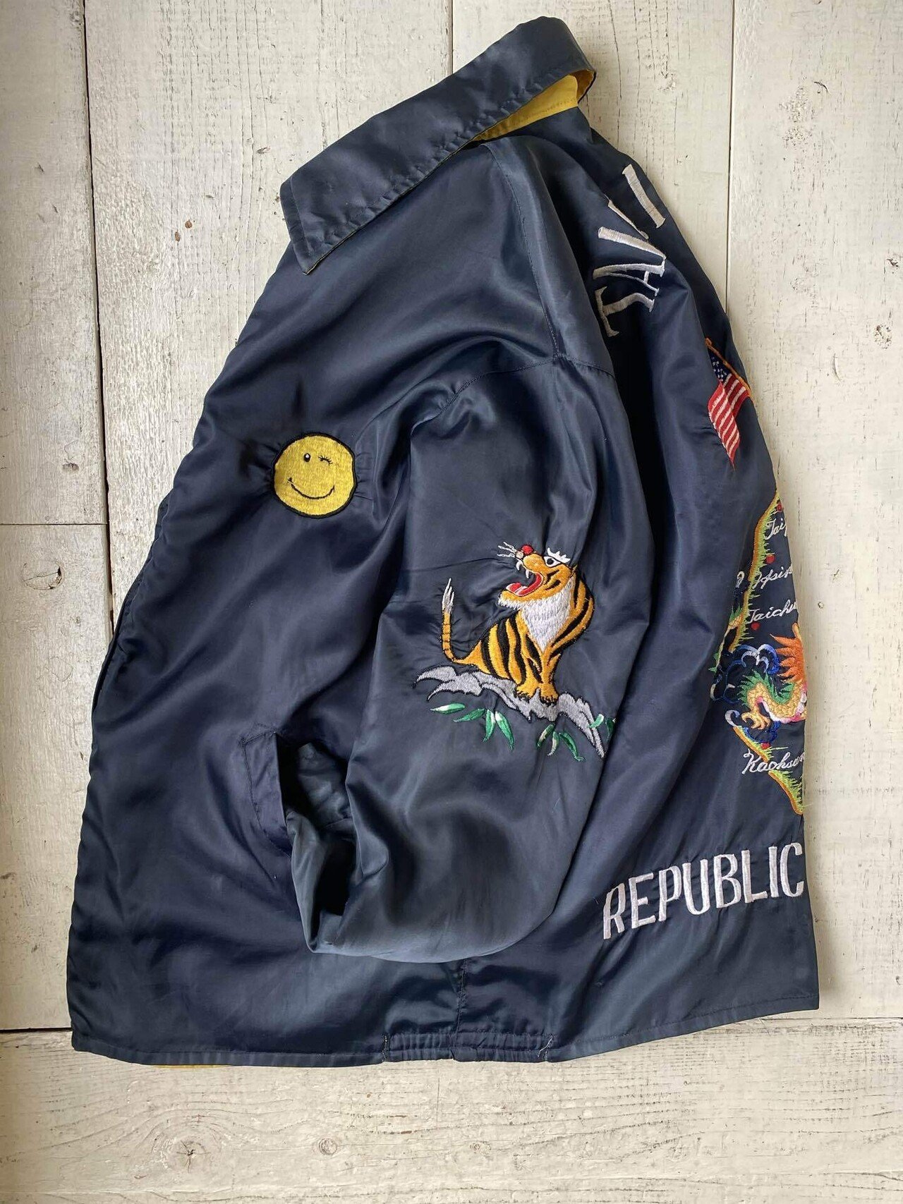 60s TAIWAN スーベニアジャケット　ベトジャン　スカジャン 60s TAIWAN スーベニアジャケットベトジャンスカジャン