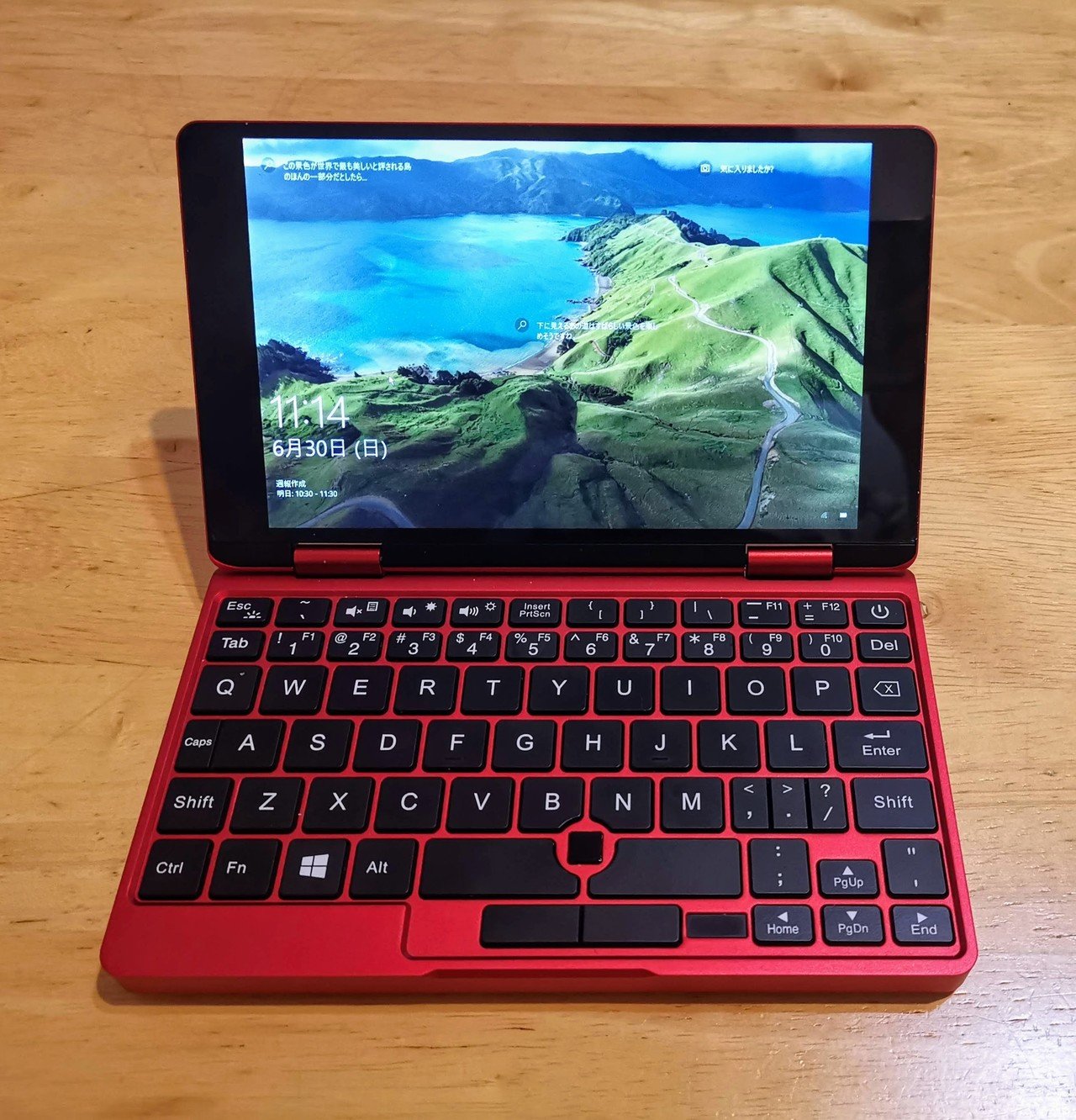旅の相棒に最高! コンパクトかつ驚異的に高性能な One-Netbook 旅の相棒に最高! コンパクトかつ驚異的に高性能な One-Netbook