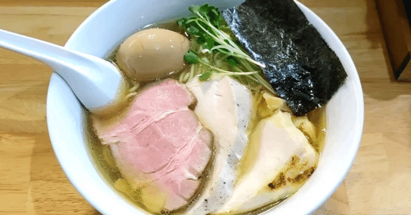 『麺屋 白鷺』キラキラ輝く鶏と魚介の旨味あふれるスープ。人気店”鶯”の姉妹店はチャーシューも素晴らしい@石川・金沢市