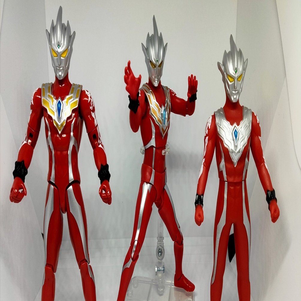 これからコレクションを始める人必見！ 特撮フィギュアで遊ぶ、飾る際