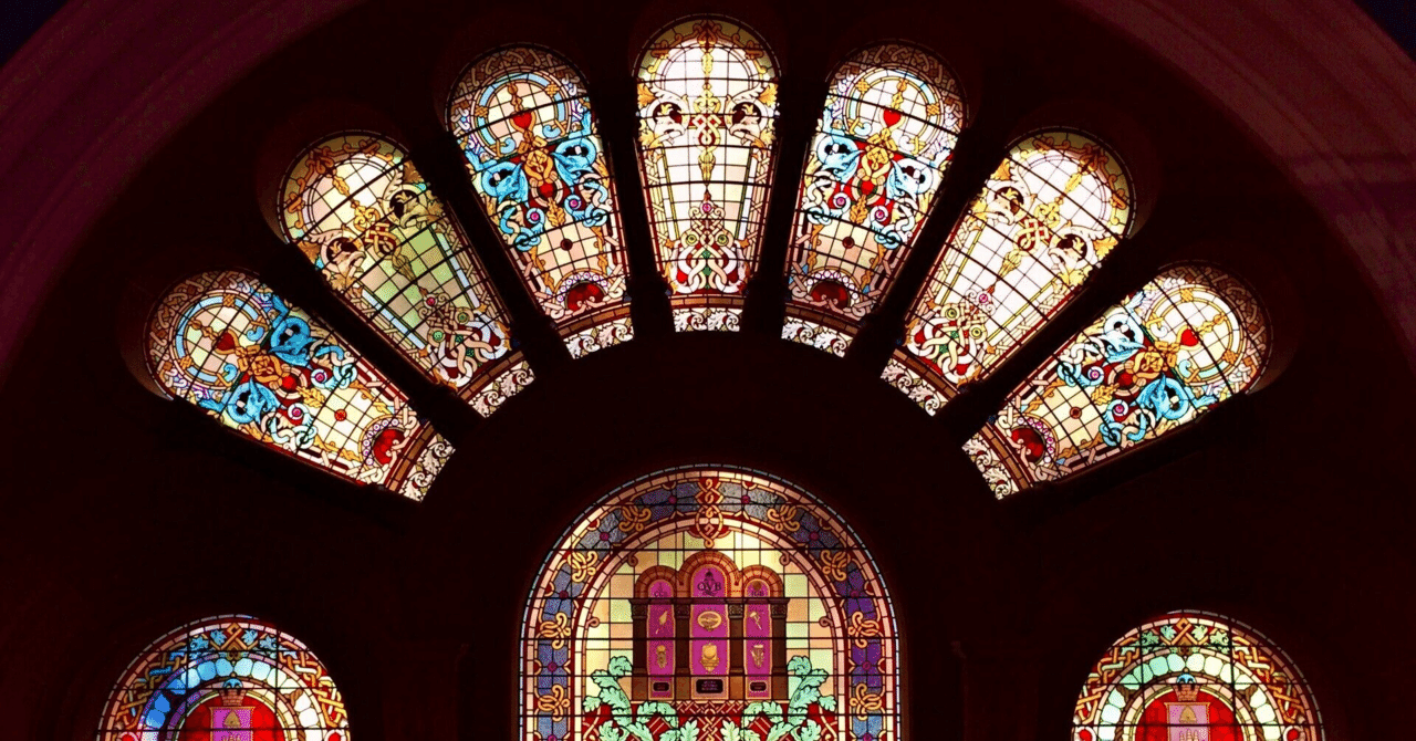 ステンドグラスで浄化されたい！｜オダリサ(旧ほたる いかが)